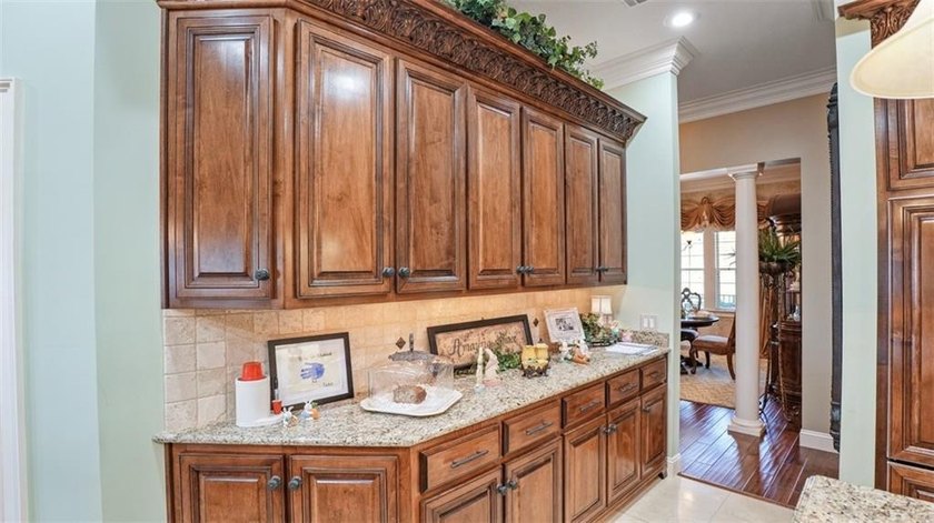 Thoughtfully designed and beautifully detailed, this spacious - photo 37