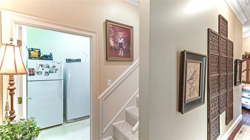 Thoughtfully designed and beautifully detailed, this spacious - photo 54
