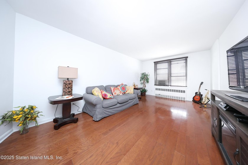 Welcome to the Roosevelt Building--one of Bay Ridge's most - photo 7