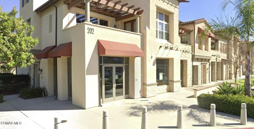 Two adjoining commercial condo units offered together as one - photo 4