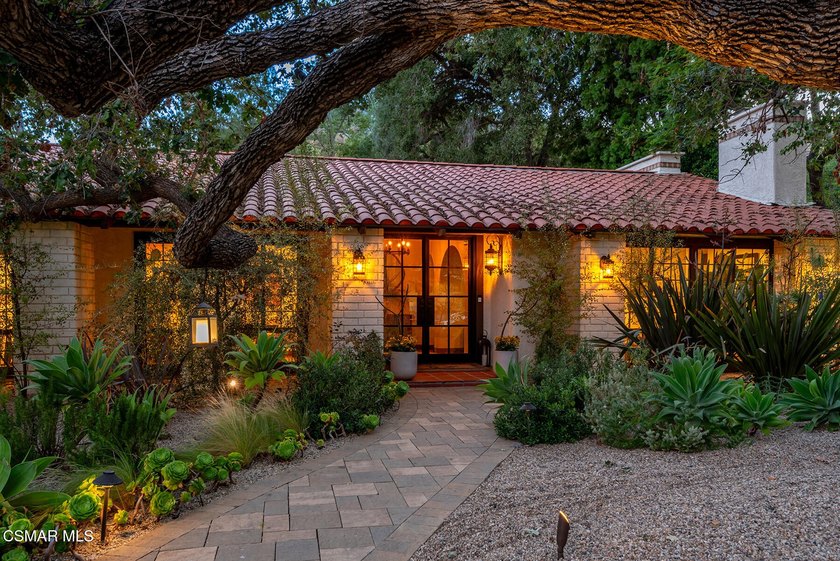 Welcome to 1201 Ridgecrest Place. Set on a beautifully - photo 2