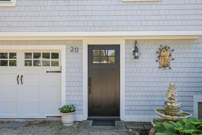 Million-dollar views! Coastal dreams come to life in this - photo 7
