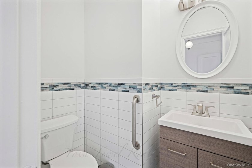 Welcome to 1 Meadow Dr in Woodmere, New York. A stunning - photo 16