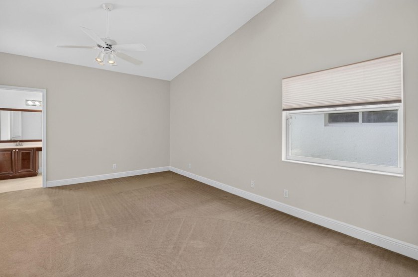 Watch the sunrise from this 3 bedroom-2 bath home on a LAKEFRONT - photo 24