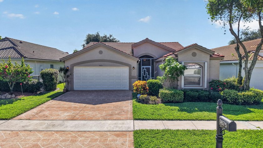 Watch the sunrise from this 3 bedroom-2 bath home on a LAKEFRONT - photo 43