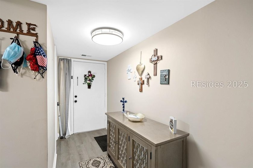 Amazing opportunity to live in the waterfront community of Marsh - photo 8