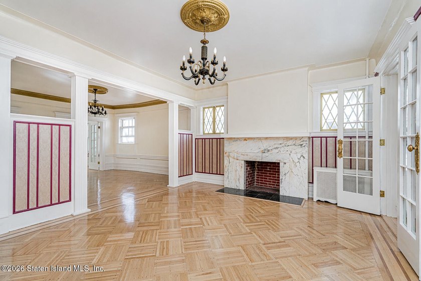 Come and see this magnificent one family detached home in the - photo 6