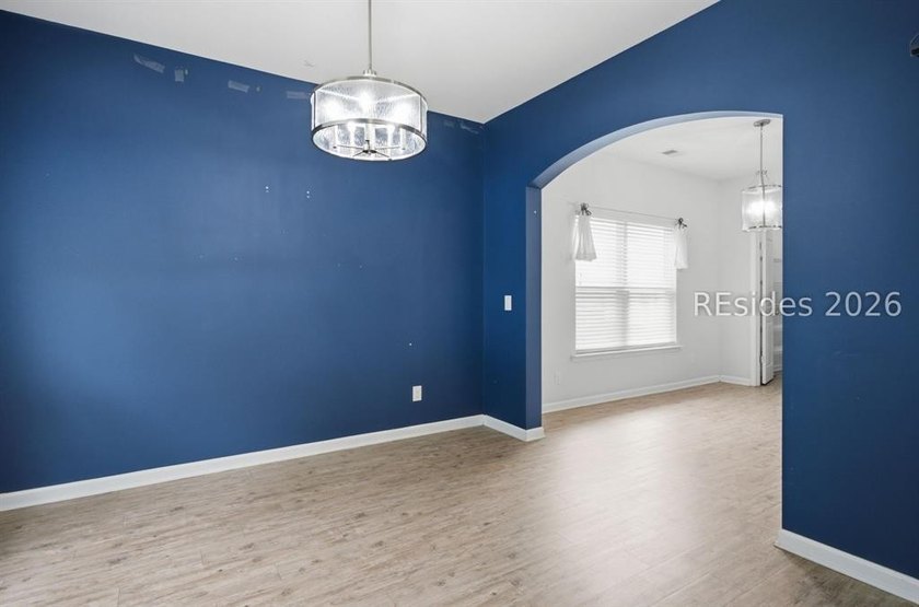 Beautifully maintained home with 3BR 2.5 BA with a great - photo 9