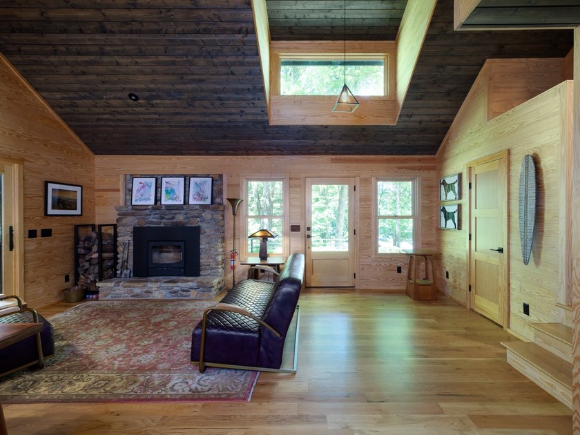 212 Southeast Shore Drive offers a level of craftsmanship and - photo 7