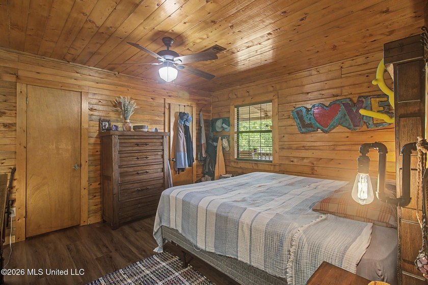 Tucked away among the rolling hills of South Mississippi, this - photo 21