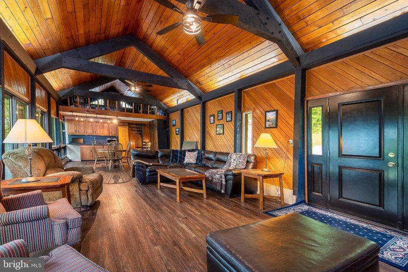 Beautiful stone lakefront home! This property has 2 parcels with - photo 21