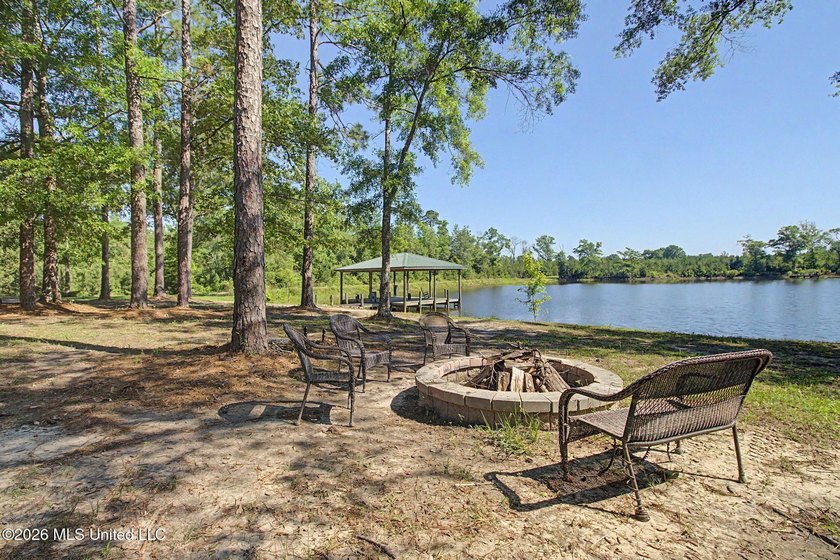 Tucked away among the rolling hills of South Mississippi, this - photo 28