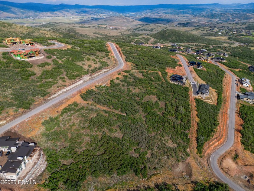 Welcome to **Golden Eagle**, where luxury mountain living meets - photo 3