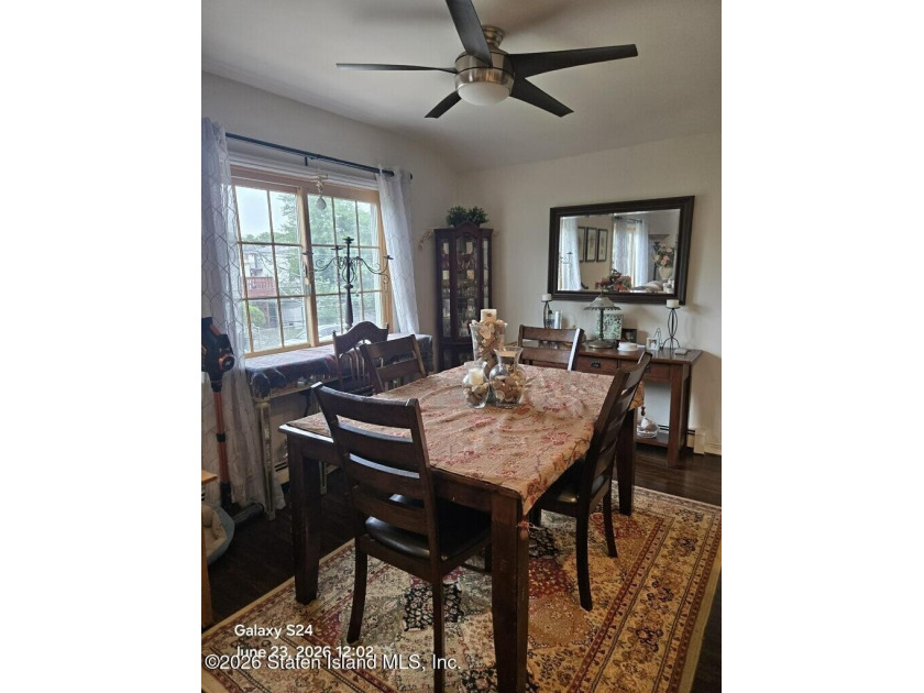 Superb Annadale location near train, buses, shops and - photo 6