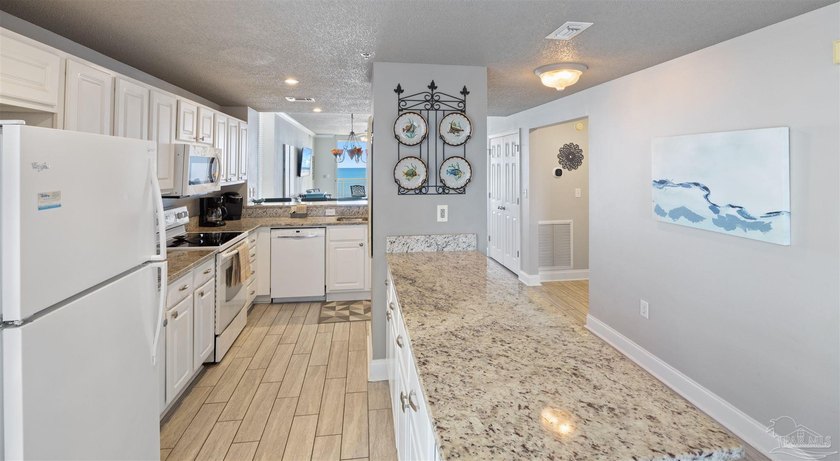 STUNNING Gulf Front Condominium with Breathtaking Views! Welcome - photo 14