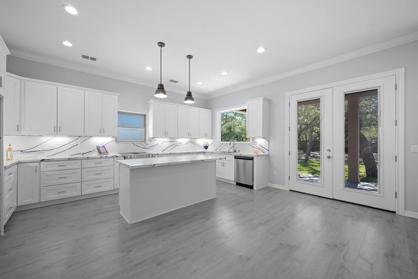 Beautiful new 3/2/2 home in secluded St. Andrews Place, nestled - photo 15