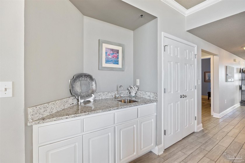 STUNNING Gulf Front Condominium with Breathtaking Views! Welcome - photo 21
