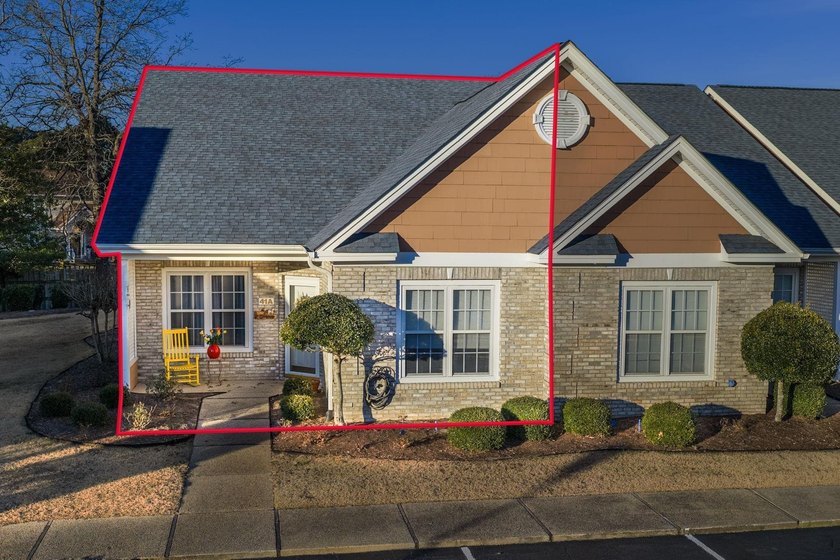 Are you looking for a turnkey / move-in ready place at the - photo 2