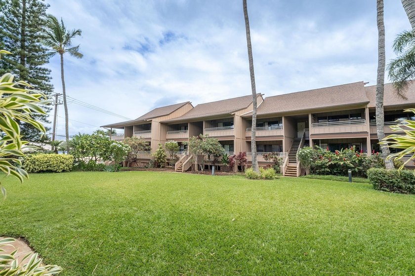 Beautifully Updated 1BR/1BA Condo. This turnkey unit in the - photo 32