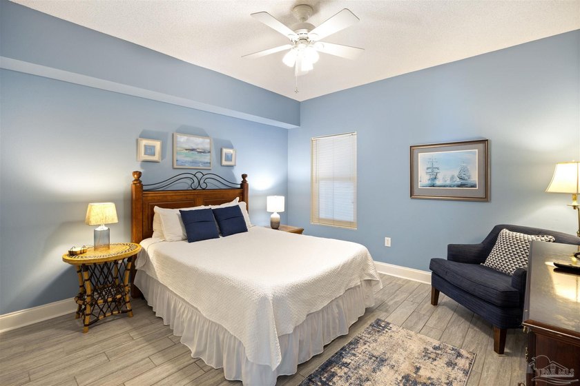 STUNNING Gulf Front Condominium with Breathtaking Views! Welcome - photo 33