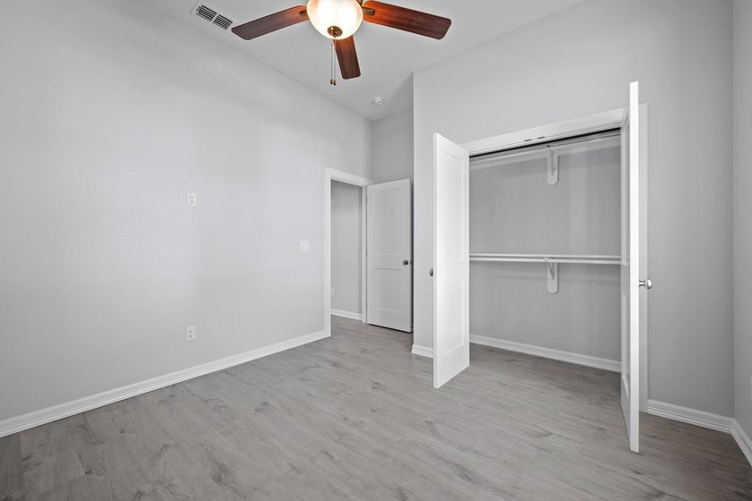 Beautiful new 3/2/2 home in secluded St. Andrews Place, nestled - photo 34