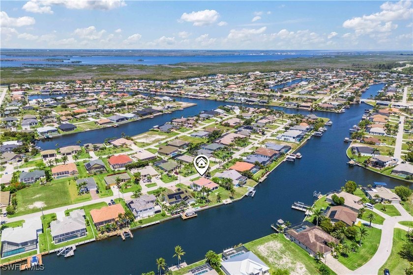 Gulf-access canal frontage - Brand-new pool &amp; spa - Dual-zone - photo 40