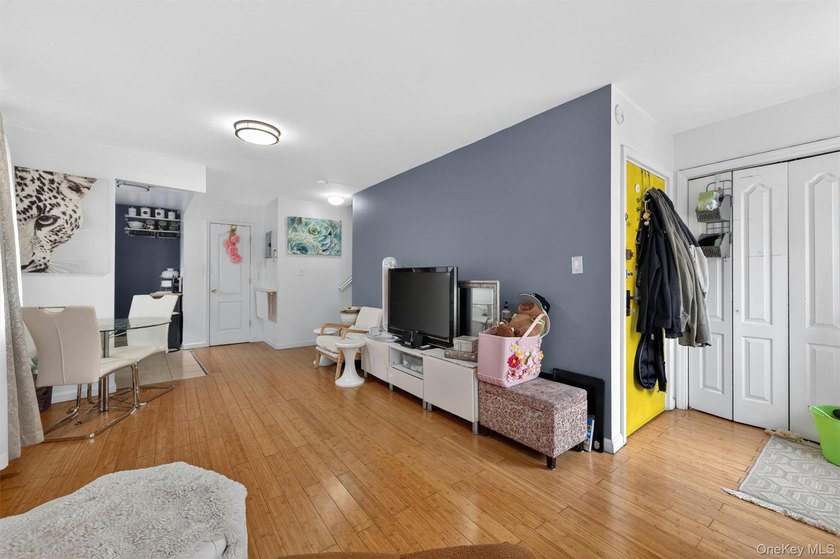 Welcome to your new home at the Parkside Condominiums Complex! - photo 3
