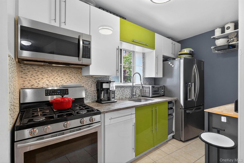 Welcome to your new home at the Parkside Condominiums Complex! - photo 5