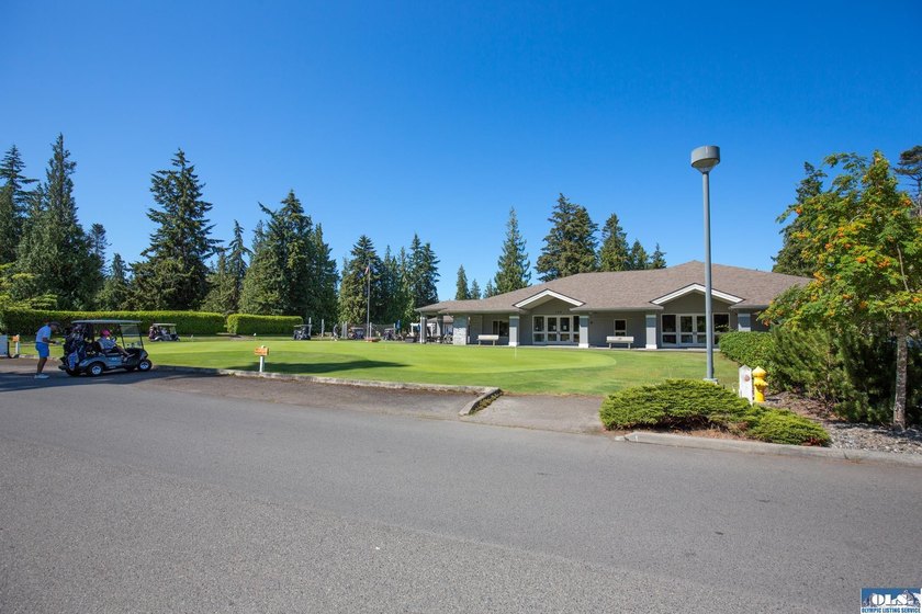 Quality-built custom home by Joe Fazio. Golf course views from - photo 46