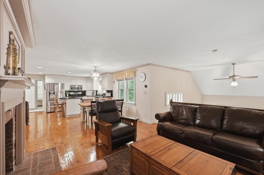 Step into a home that instantly feels warm, welcoming &amp; timeless - photo 10