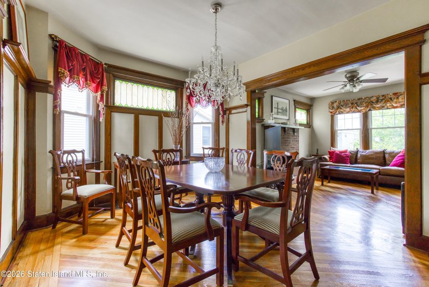 Welcome to 26 Dakota Pl, a single family detached colonial in - photo 10