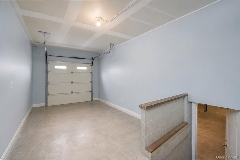 This spacious five-bedroom, two-full-bath corner-lot home in - photo 27