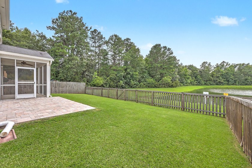 Stop scrolling! Your dream family home is here! Nestled on a - photo 50