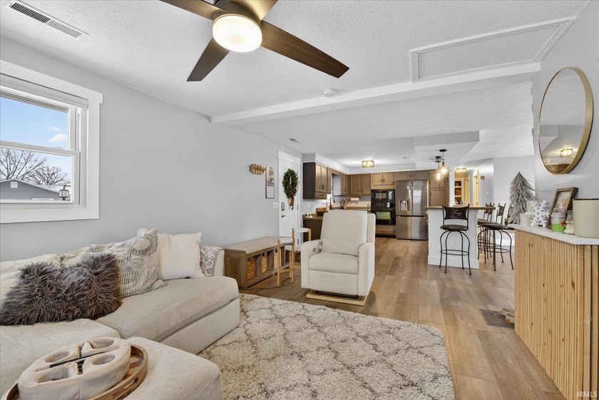 Dallas Bay Estates is one of the best lake neighborhoods you - photo 6