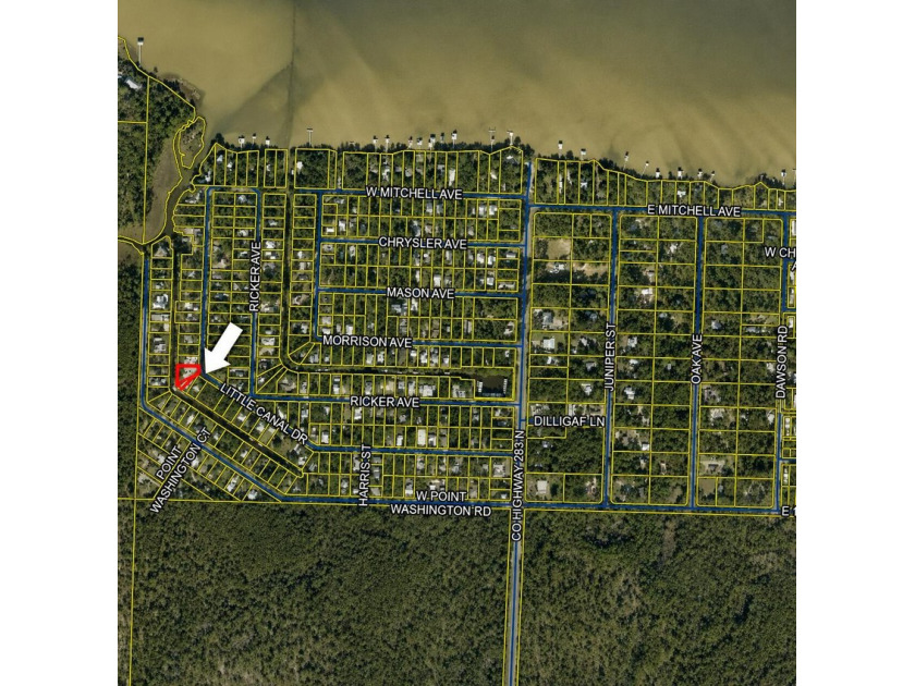 Build your dream home on this canal front lot with Bay access - photo 2