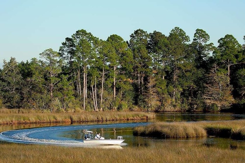 Build your dream home on this canal front lot with Bay access - photo 10