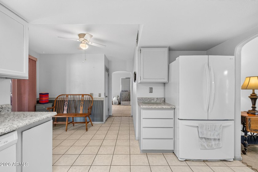 Welcome to this well-maintained Annapolis model. Situated on an - photo 12