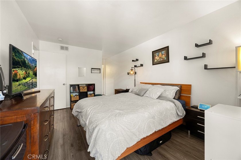 Location, location, location! Ideally situated near Rose Park - photo 14