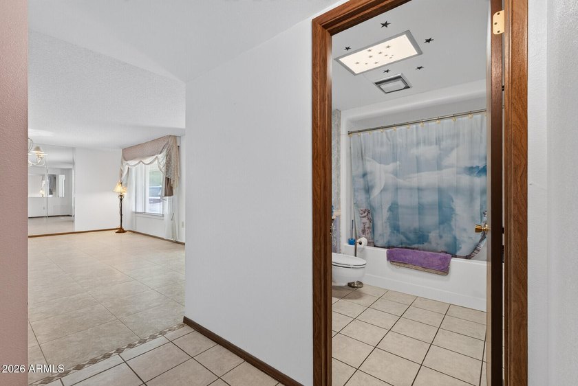Welcome to this well-maintained Annapolis model. Situated on an - photo 23