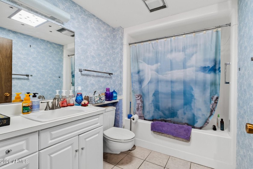 Welcome to this well-maintained Annapolis model. Situated on an - photo 25