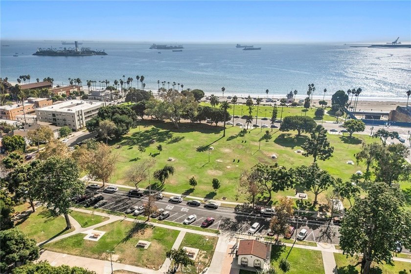 Location, location, location! Ideally situated near Rose Park - photo 31