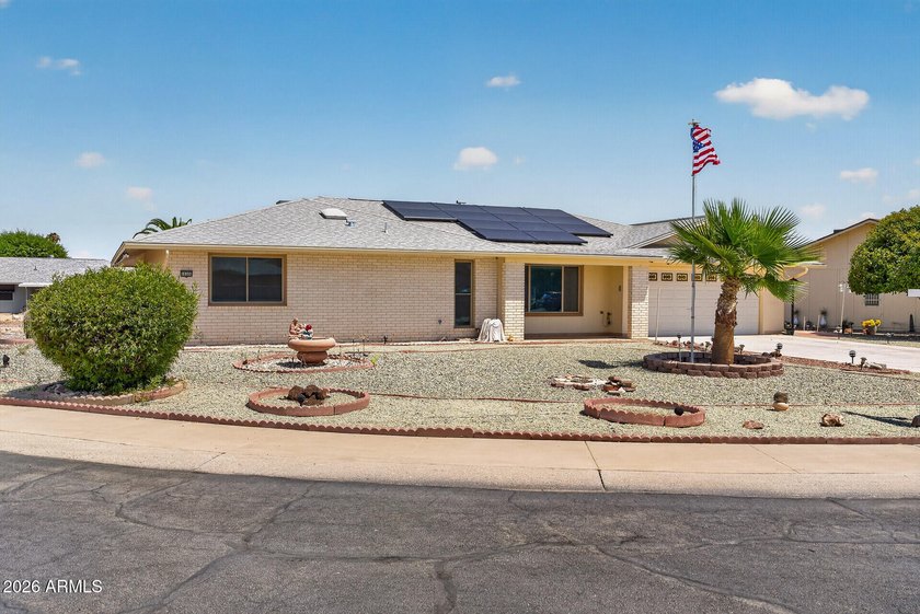 Welcome to this well-maintained Annapolis model. Situated on an - photo 41
