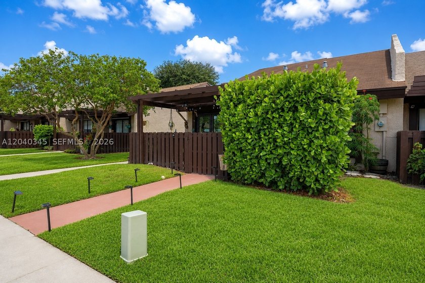 STOP SCROLLING! This is the home you were hoping to find - photo 22