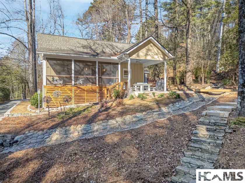 Modern Mountain Charm in Lake Toxaway Estates Experience - photo 2