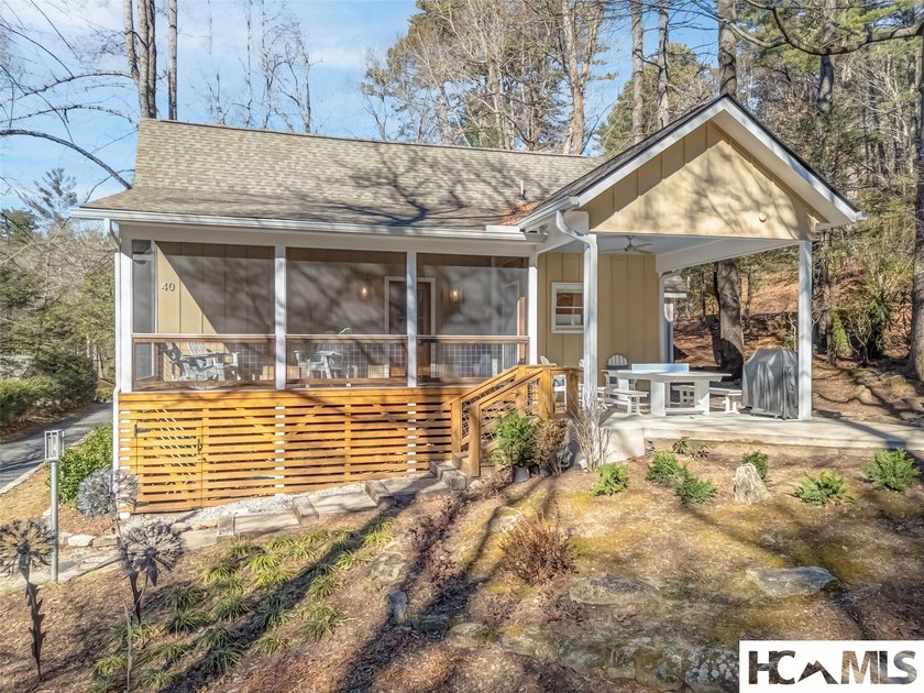 Modern Mountain Charm in Lake Toxaway Estates Experience - photo 3