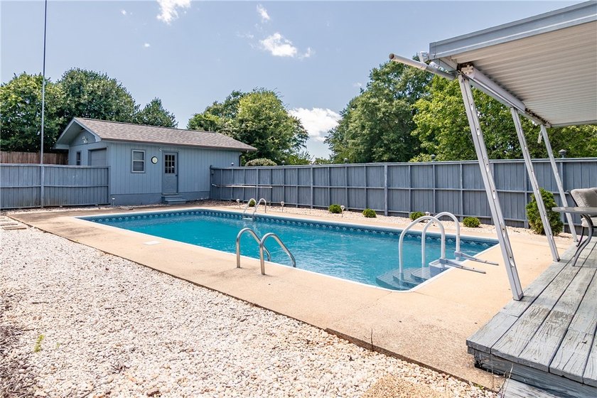 Spacious Brick Ranch with Salt-Water Pool in T.L. Hanna - photo 6