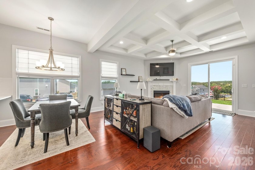 Welcome to 212 Meyers Ridge Road, where modern living meets - photo 2