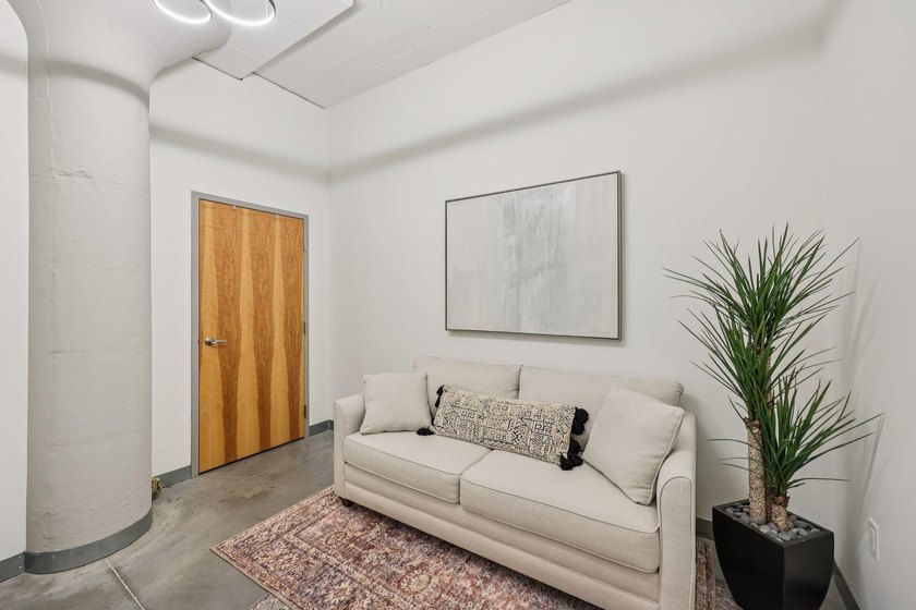 Amazing historic loft featuring soaring ceilings, oversized - photo 18