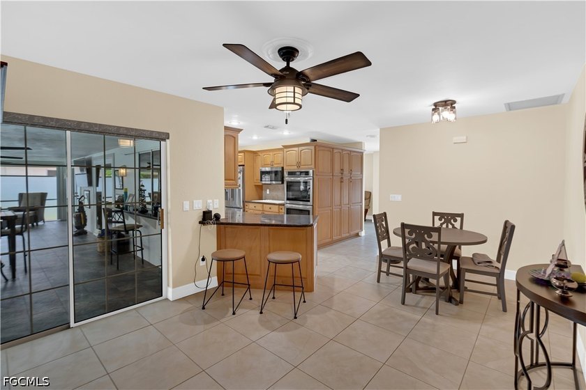 Welcome to this beautifully updated 3-bedroom, 2-bathroom pool - photo 21