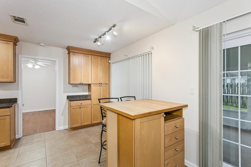 Are you ready to move in? The main areas have beautiful, new - photo 7